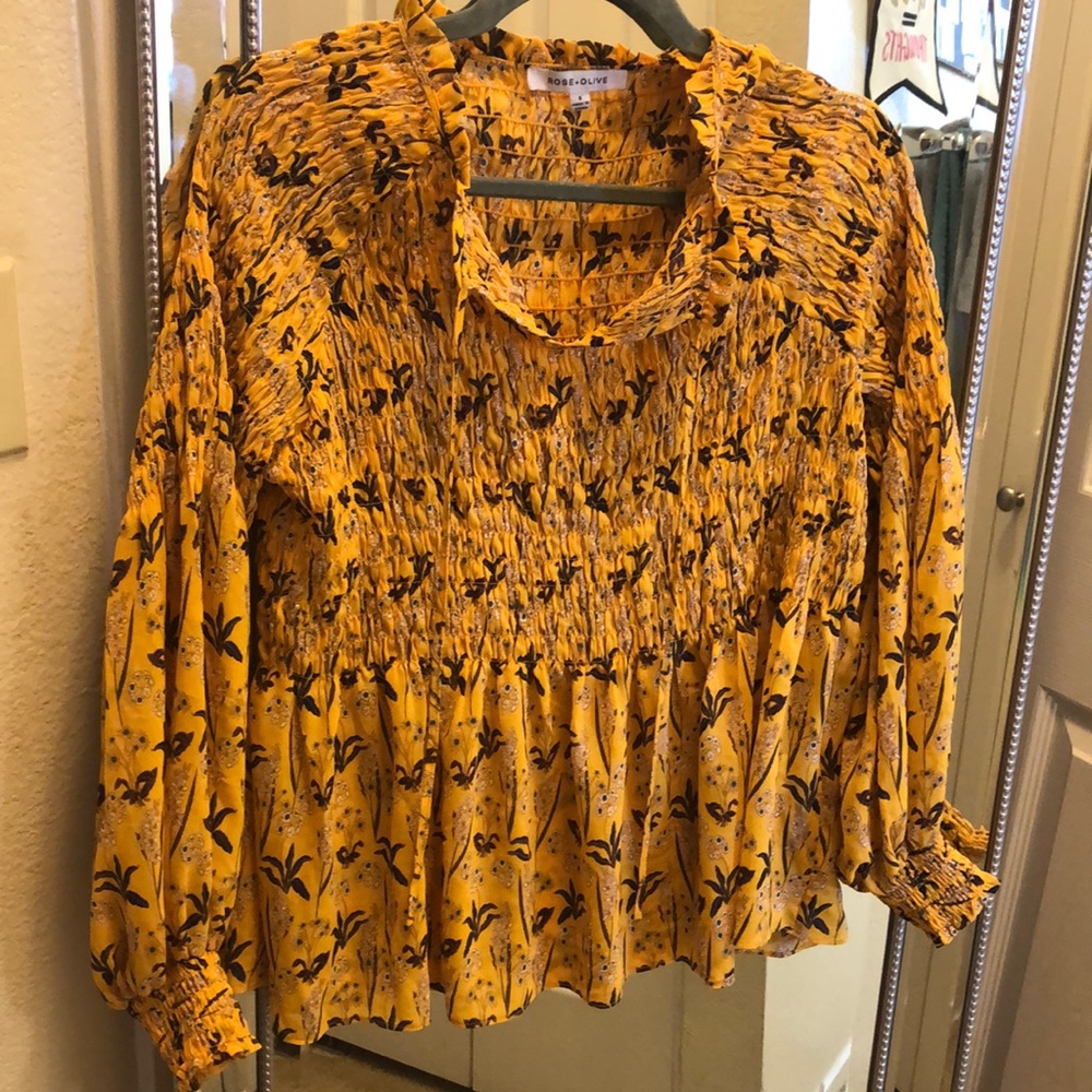 Rose & Olive mustard long sleeve blouse vneck